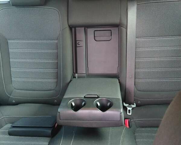 Чорний Опель Інсігнія, об'ємом двигуна 2 л та пробігом 194 тис. км за 12100 $, фото 8 на Automoto.ua