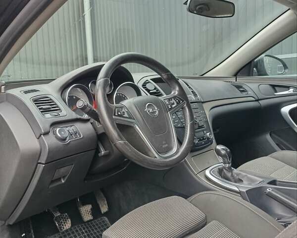 Черный Опель Инсигния, объемом двигателя 1.96 л и пробегом 317 тыс. км за 6200 $, фото 9 на Automoto.ua