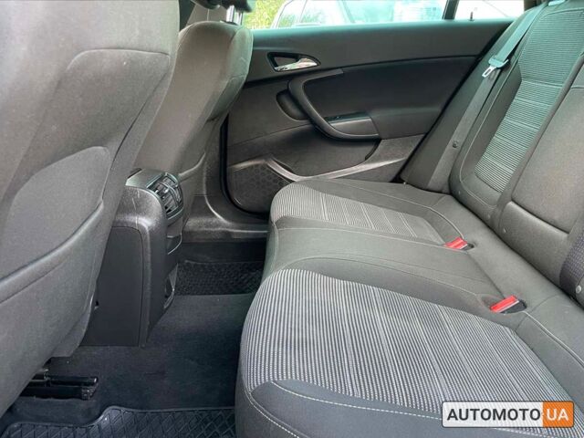 Черный Опель Инсигния, объемом двигателя 2 л и пробегом 273 тыс. км за 10500 $, фото 11 на Automoto.ua