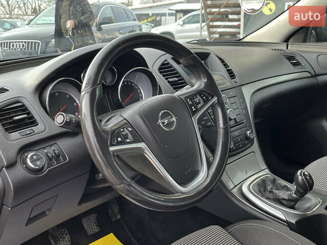 Чорний Опель Інсігнія, об'ємом двигуна 1.96 л та пробігом 244 тис. км за 8100 $, фото 10 на Automoto.ua