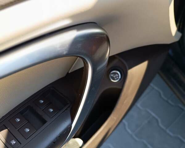 Чорний Опель Інсігнія, об'ємом двигуна 1.96 л та пробігом 295 тис. км за 7800 $, фото 10 на Automoto.ua