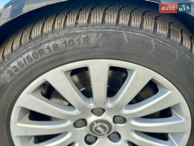 Черный Опель Инсигния, объемом двигателя 2 л и пробегом 250 тыс. км за 9800 $, фото 20 на Automoto.ua