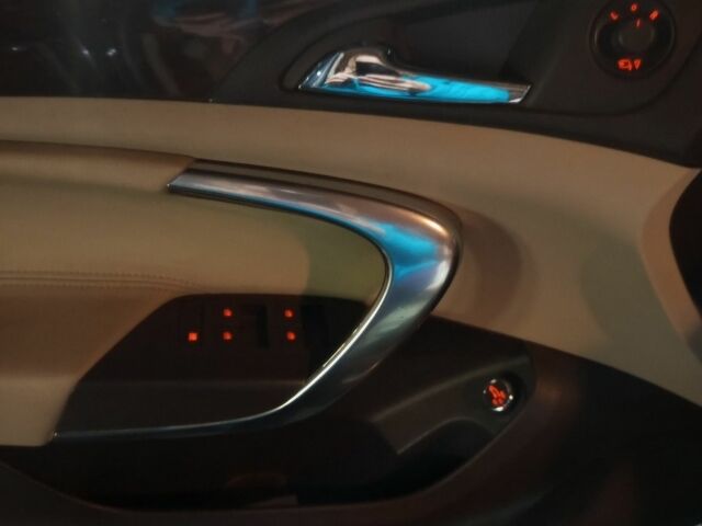 Опель Инсигния 2013 в Тернополе на Automoto.ua Черный Опель Инсигния, объемом двигателя 2 л и пробегом 288 тыс. км за 11000 $, фото 9 на Automoto.ua