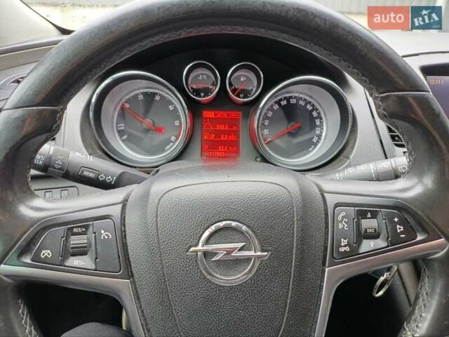 Черный Опель Инсигния, объемом двигателя 1.96 л и пробегом 317 тыс. км за 6200 $, фото 11 на Automoto.ua