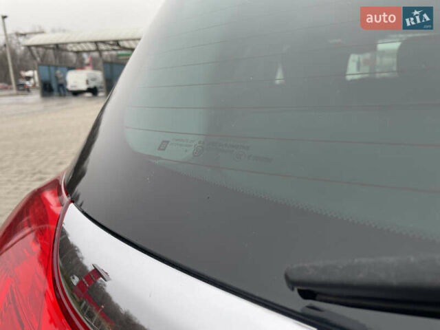 Черный Опель Инсигния, объемом двигателя 2 л и пробегом 180 тыс. км за 9400 $, фото 54 на Automoto.ua