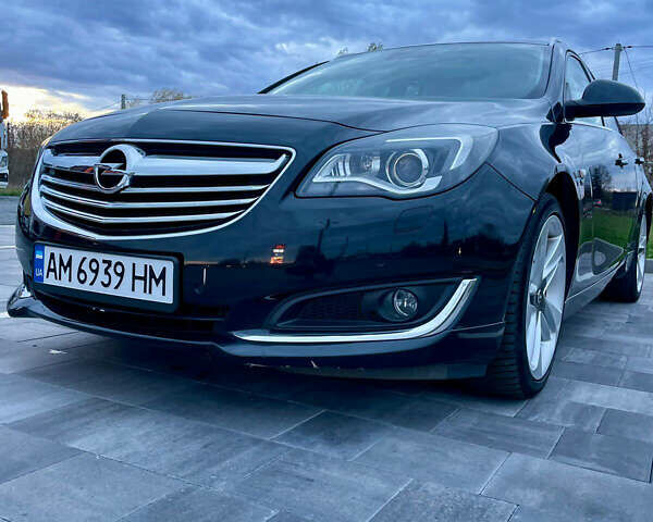 Черный Опель Инсигния, объемом двигателя 2 л и пробегом 243 тыс. км за 12500 $, фото 2 на Automoto.ua