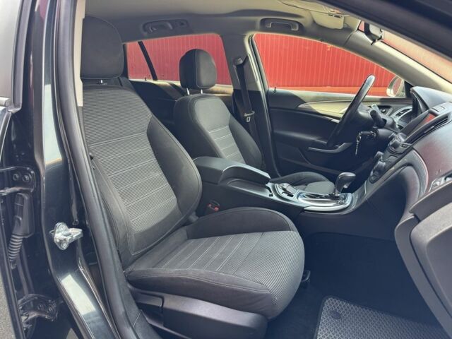 Черный Опель Инсигния, объемом двигателя 2 л и пробегом 253 тыс. км за 8950 $, фото 21 на Automoto.ua