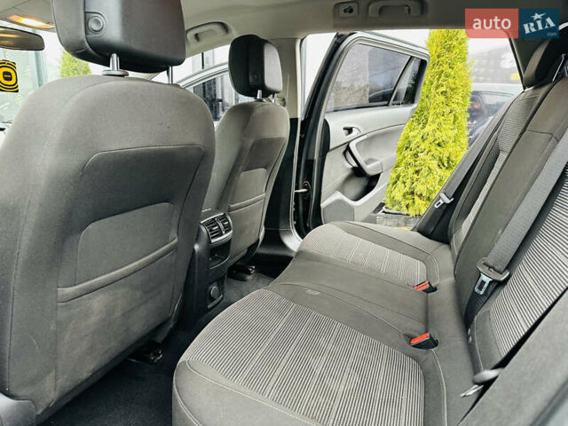 Чорний Опель Інсігнія, об'ємом двигуна 1.96 л та пробігом 264 тис. км за 9800 $, фото 16 на Automoto.ua