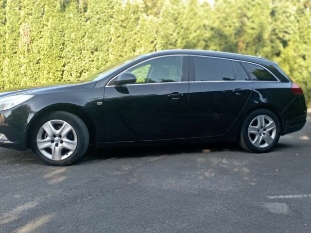 Чорний Опель Інсігнія, об'ємом двигуна 2 л та пробігом 236 тис. км за 8800 $, фото 3 на Automoto.ua