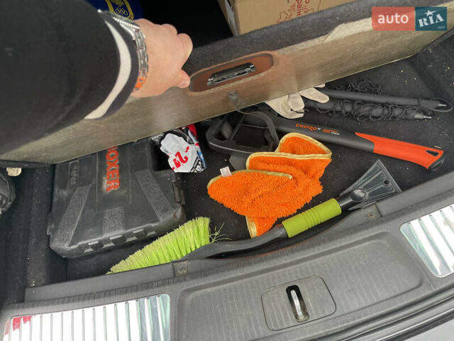 Черный Опель Инсигния, объемом двигателя 2 л и пробегом 180 тыс. км за 9400 $, фото 89 на Automoto.ua