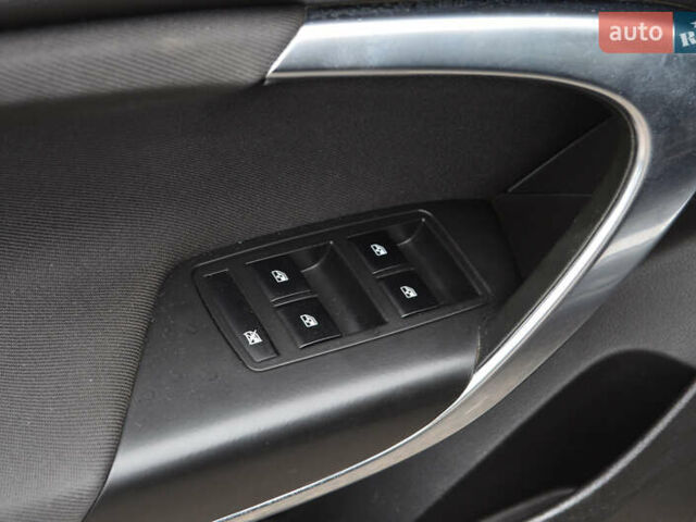 Черный Опель Инсигния, объемом двигателя 1.96 л и пробегом 213 тыс. км за 8999 $, фото 32 на Automoto.ua