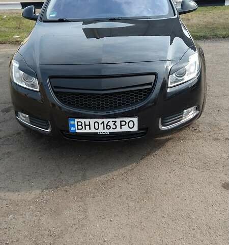 Чорний Опель Інсігнія, об'ємом двигуна 2 л та пробігом 194 тис. км за 12100 $, фото 4 на Automoto.ua