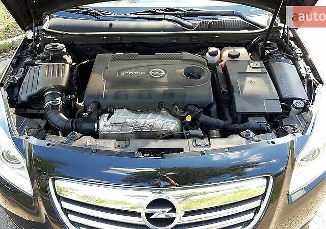 Черный Опель Инсигния, объемом двигателя 2 л и пробегом 220 тыс. км за 9999 $, фото 3 на Automoto.ua