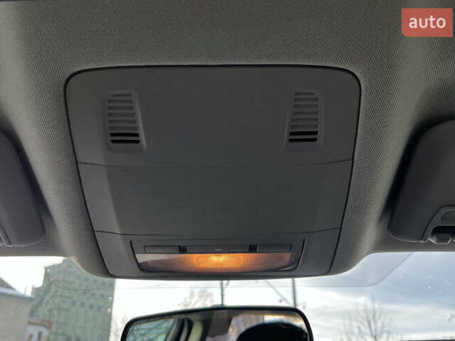 Чорний Опель Інсігнія, об'ємом двигуна 1.96 л та пробігом 244 тис. км за 8100 $, фото 12 на Automoto.ua