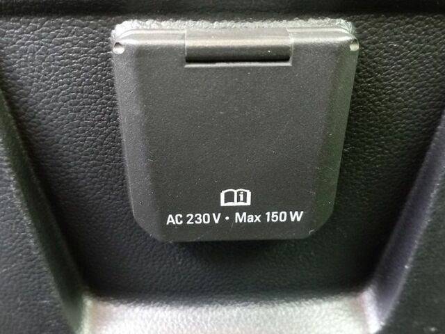 Чорний Опель Інсігнія, об'ємом двигуна 2 л та пробігом 236 тис. км за 8800 $, фото 9 на Automoto.ua