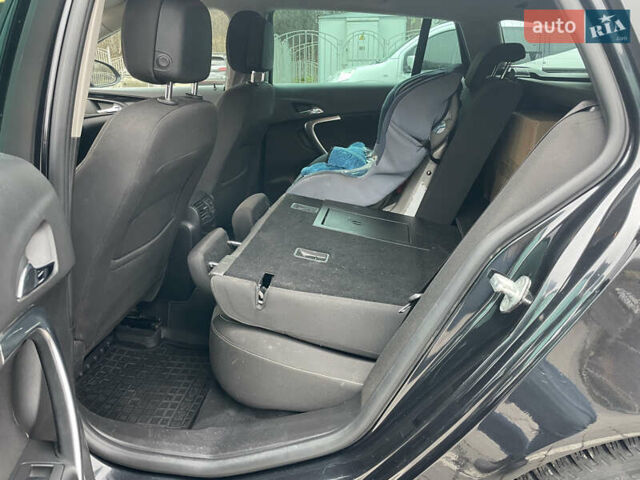 Черный Опель Инсигния, объемом двигателя 2 л и пробегом 180 тыс. км за 9400 $, фото 107 на Automoto.ua