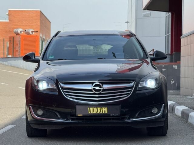 Черный Опель Инсигния, объемом двигателя 2 л и пробегом 253 тыс. км за 8950 $, фото 2 на Automoto.ua