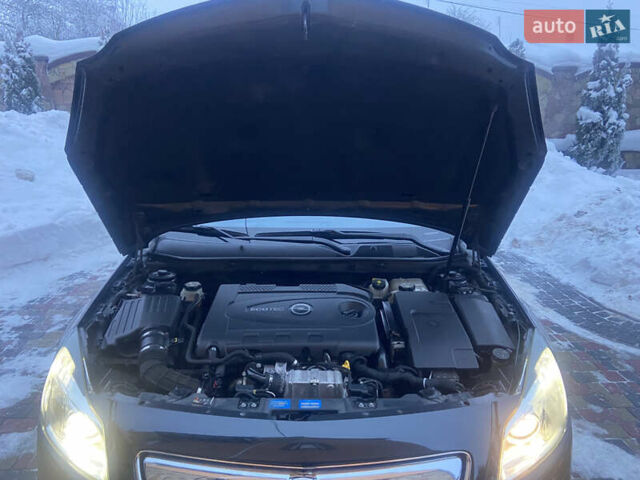 Чорний Опель Інсігнія, об'ємом двигуна 2 л та пробігом 182 тис. км за 9700 $, фото 46 на Automoto.ua