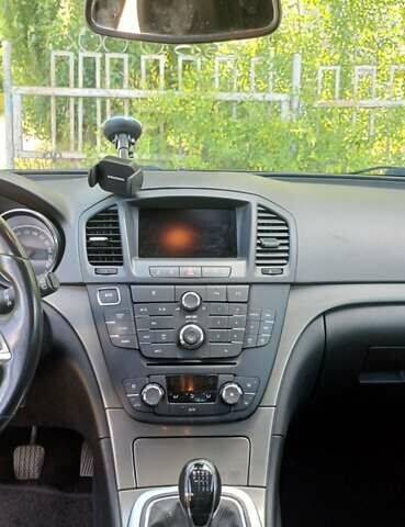 Черный Опель Инсигния, объемом двигателя 1.96 л и пробегом 248 тыс. км за 8150 $, фото 13 на Automoto.ua