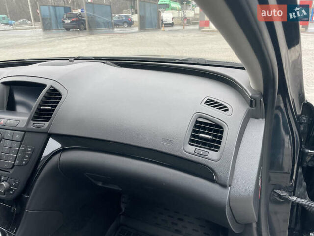 Черный Опель Инсигния, объемом двигателя 2 л и пробегом 180 тыс. км за 9400 $, фото 70 на Automoto.ua