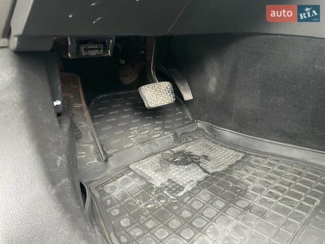 Черный Опель Инсигния, объемом двигателя 2 л и пробегом 180 тыс. км за 9400 $, фото 117 на Automoto.ua