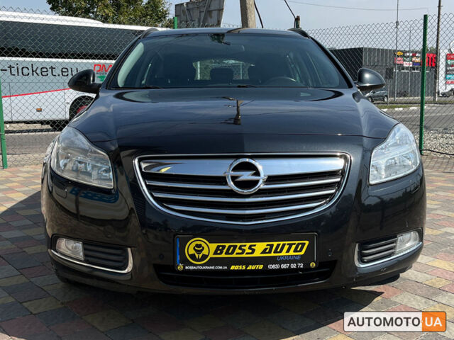 Черный Опель Инсигния, объемом двигателя 2 л и пробегом 237 тыс. км за 8700 $, фото 1 на Automoto.ua