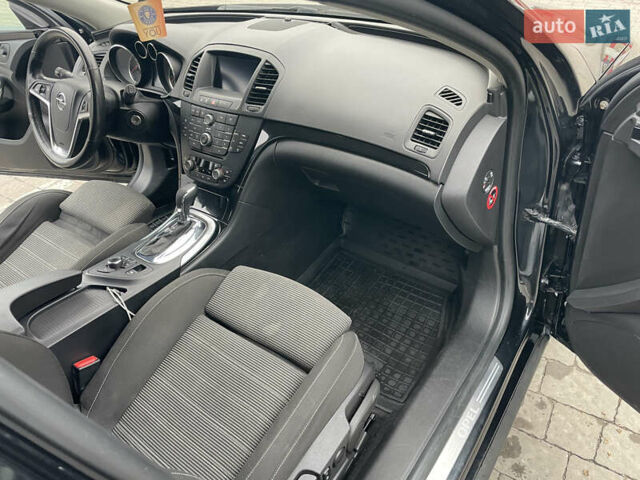 Черный Опель Инсигния, объемом двигателя 2 л и пробегом 180 тыс. км за 9400 $, фото 66 на Automoto.ua