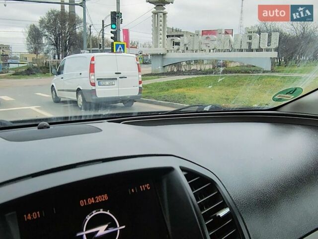 Чорний Опель Інсігнія, об'ємом двигуна 1.96 л та пробігом 343 тис. км за 9200 $, фото 72 на Automoto.ua