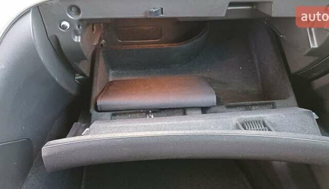 Черный Опель Инсигния, объемом двигателя 1.96 л и пробегом 248 тыс. км за 8150 $, фото 20 на Automoto.ua