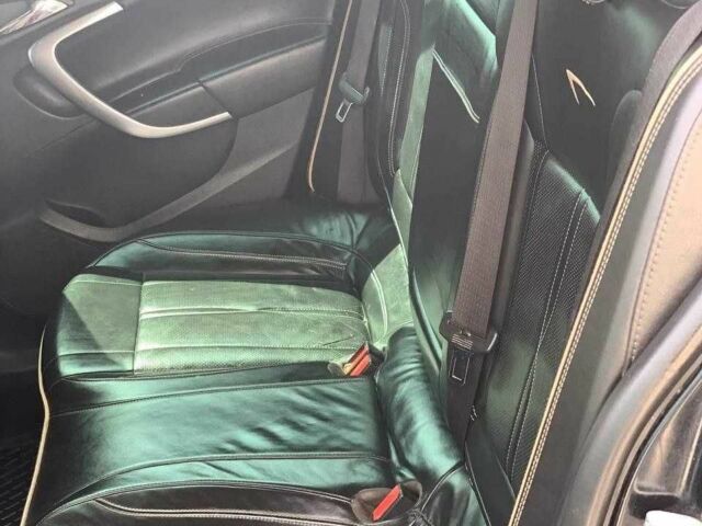 Черный Опель Инсигния, объемом двигателя 2 л и пробегом 140 тыс. км за 13500 $, фото 5 на Automoto.ua