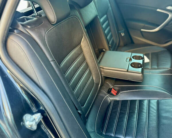 Черный Опель Инсигния, объемом двигателя 2 л и пробегом 250 тыс. км за 9800 $, фото 15 на Automoto.ua