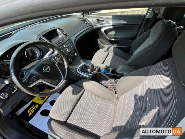 Черный Опель Инсигния, объемом двигателя 2 л и пробегом 237 тыс. км за 8700 $, фото 13 на Automoto.ua