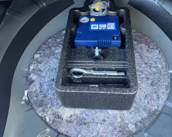 Чорний Опель Інсігнія, об'ємом двигуна 2 л та пробігом 233 тис. км за 12888 $, фото 36 на Automoto.ua