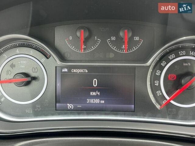 Чорний Опель Інсігнія, об'ємом двигуна 2 л та пробігом 320 тис. км за 9000 $, фото 14 на Automoto.ua