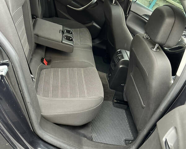 Черный Опель Инсигния, объемом двигателя 1.96 л и пробегом 357 тыс. км за 7500 $, фото 14 на Automoto.ua