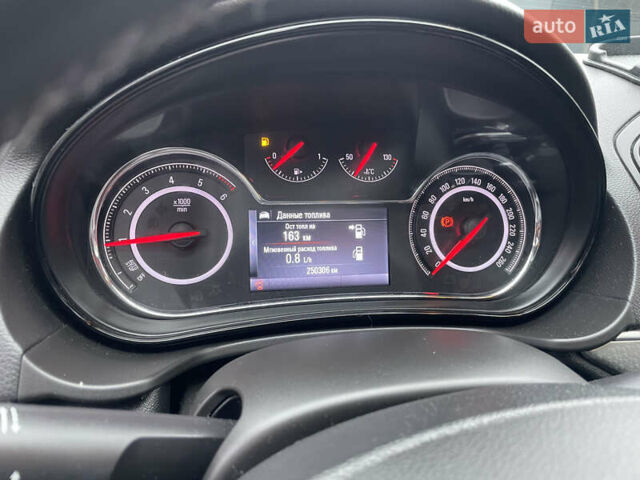 Чорний Опель Інсігнія, об'ємом двигуна 1.96 л та пробігом 250 тис. км за 8700 $, фото 14 на Automoto.ua