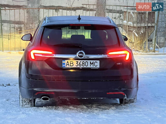Чорний Опель Інсігнія, об'ємом двигуна 1.96 л та пробігом 172 тис. км за 10400 $, фото 6 на Automoto.ua