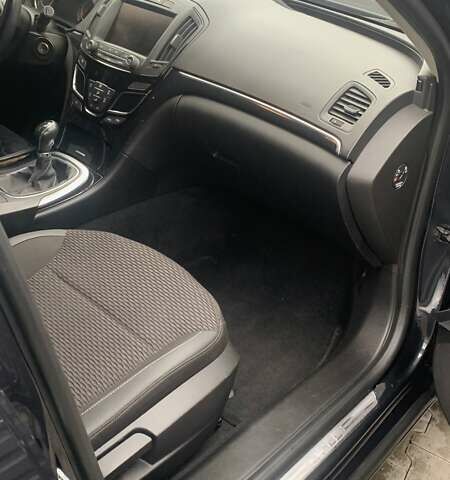 Чорний Опель Інсігнія, об'ємом двигуна 1.96 л та пробігом 193 тис. км за 10700 $, фото 6 на Automoto.ua