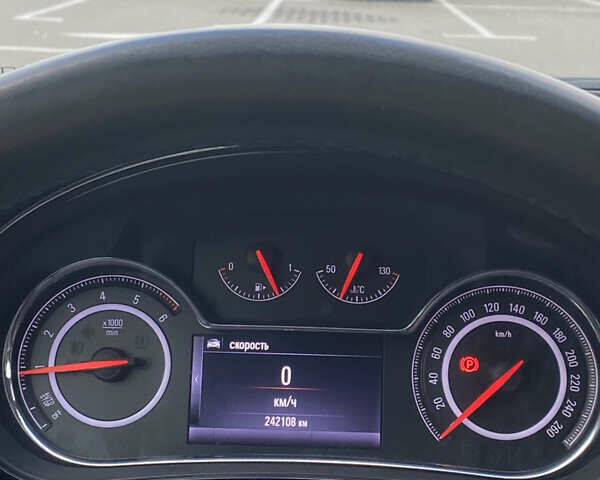 Чорний Опель Інсігнія, об'ємом двигуна 1.96 л та пробігом 242 тис. км за 10600 $, фото 15 на Automoto.ua