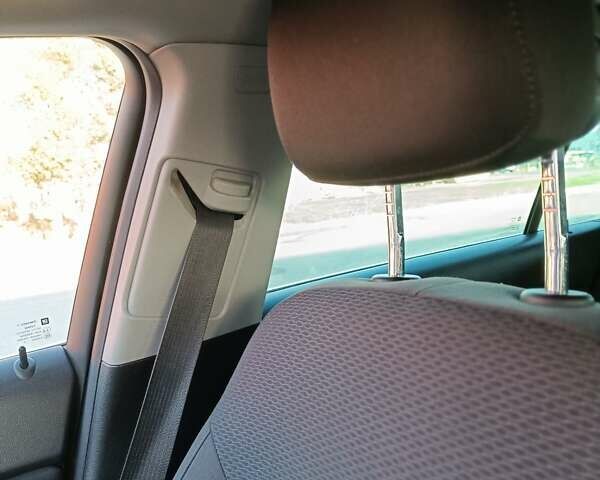 Черный Опель Инсигния, объемом двигателя 1.96 л и пробегом 268 тыс. км за 9500 $, фото 30 на Automoto.ua