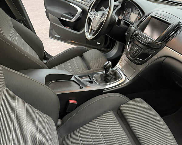 Черный Опель Инсигния, объемом двигателя 1.96 л и пробегом 230 тыс. км за 12000 $, фото 17 на Automoto.ua