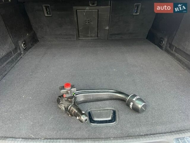 Чорний Опель Інсігнія, об'ємом двигуна 1.96 л та пробігом 174 тис. км за 10500 $, фото 9 на Automoto.ua