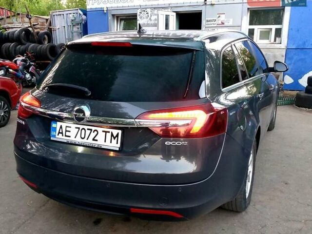 Чорний Опель Інсігнія, об'ємом двигуна 2 л та пробігом 272 тис. км за 9800 $, фото 1 на Automoto.ua