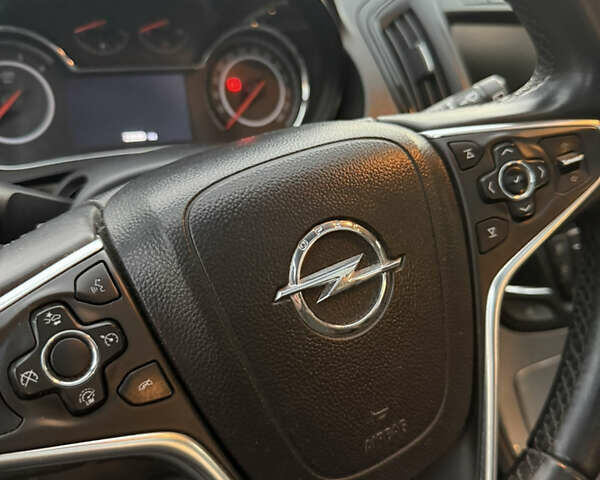 Черный Опель Инсигния, объемом двигателя 1.96 л и пробегом 230 тыс. км за 12000 $, фото 21 на Automoto.ua