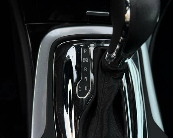 Черный Опель Инсигния, объемом двигателя 2 л и пробегом 178 тыс. км за 13555 $, фото 16 на Automoto.ua