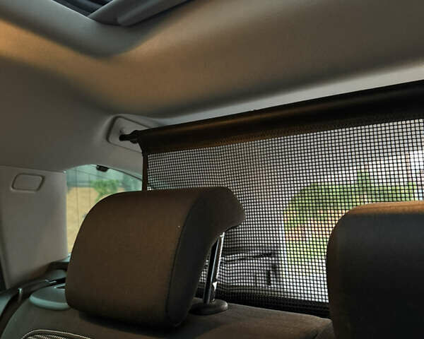 Черный Опель Инсигния, объемом двигателя 1.96 л и пробегом 230 тыс. км за 12000 $, фото 22 на Automoto.ua