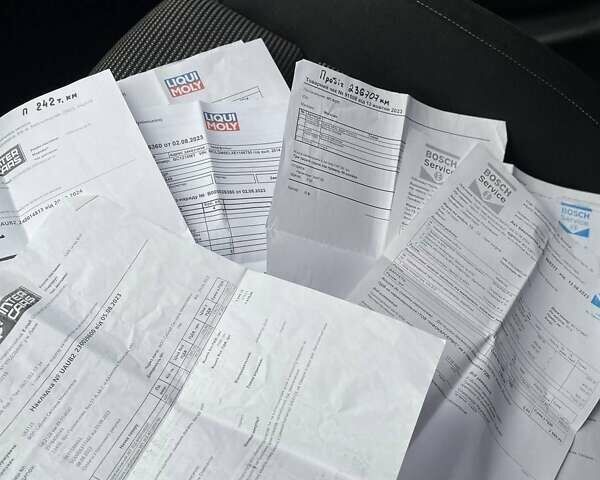 Черный Опель Инсигния, объемом двигателя 1.96 л и пробегом 261 тыс. км за 8199 $, фото 4 на Automoto.ua