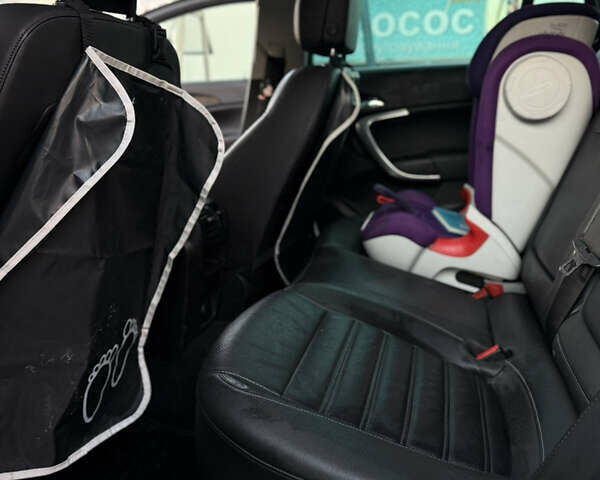 Черный Опель Инсигния, объемом двигателя 2 л и пробегом 178 тыс. км за 13555 $, фото 13 на Automoto.ua