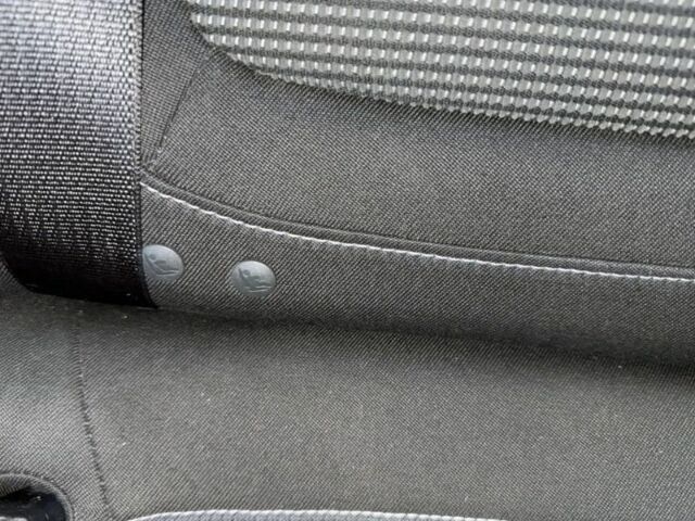 Черный Опель Инсигния, объемом двигателя 1.96 л и пробегом 168 тыс. км за 7280 $, фото 18 на Automoto.ua