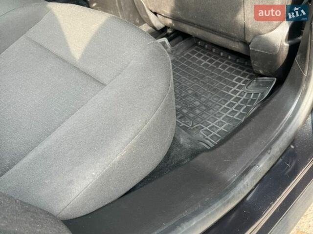 Чорний Опель Інсігнія, об'ємом двигуна 2 л та пробігом 320 тис. км за 9000 $, фото 25 на Automoto.ua